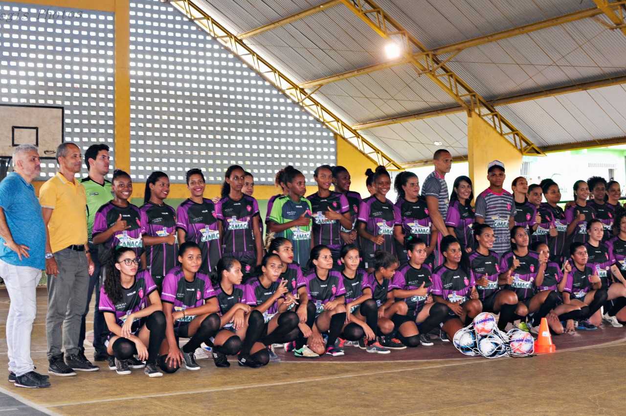 Camacã: Em homenagem ao dia da Mulher, Secretaria de Esportes lançou o Projeto Boas de Bola
